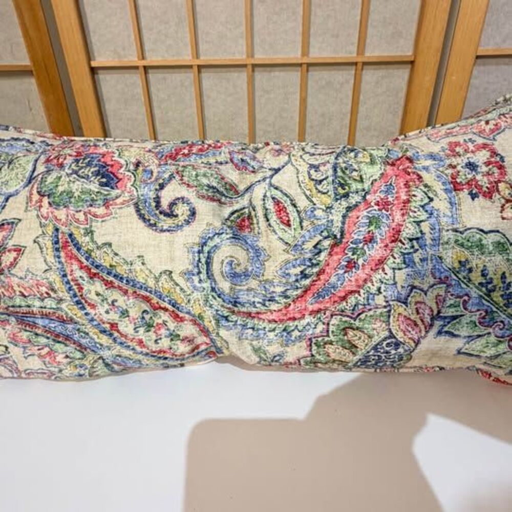 Newport Paisley Lumbar Pillow NWT $10 Stamford